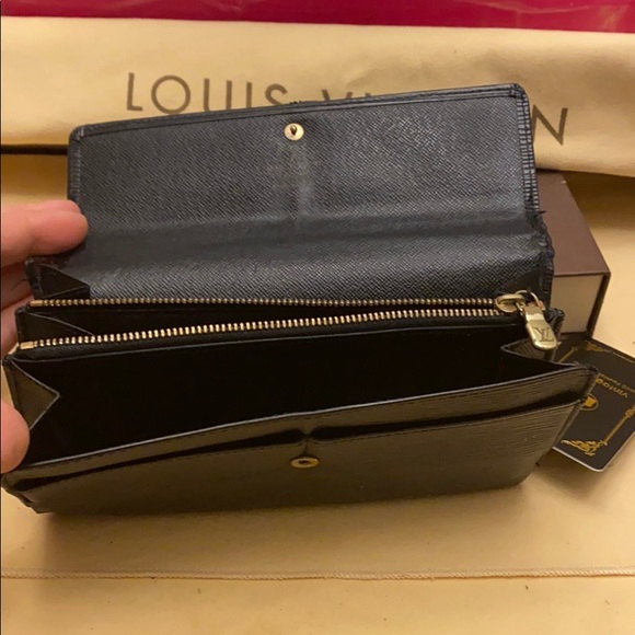Louis Vuitton Vintage Bifold Wallet EPI Black - Picture 2 of 5